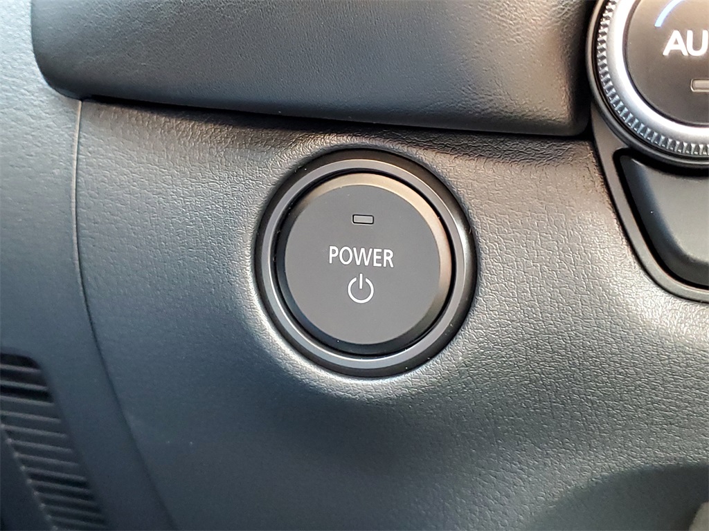 2025 Mazda CX-50 Premium photo 29