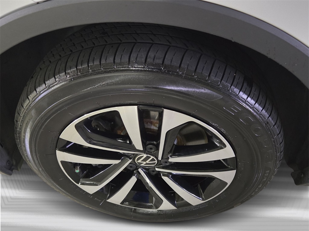 2023 Volkswagen Tiguan S photo 8