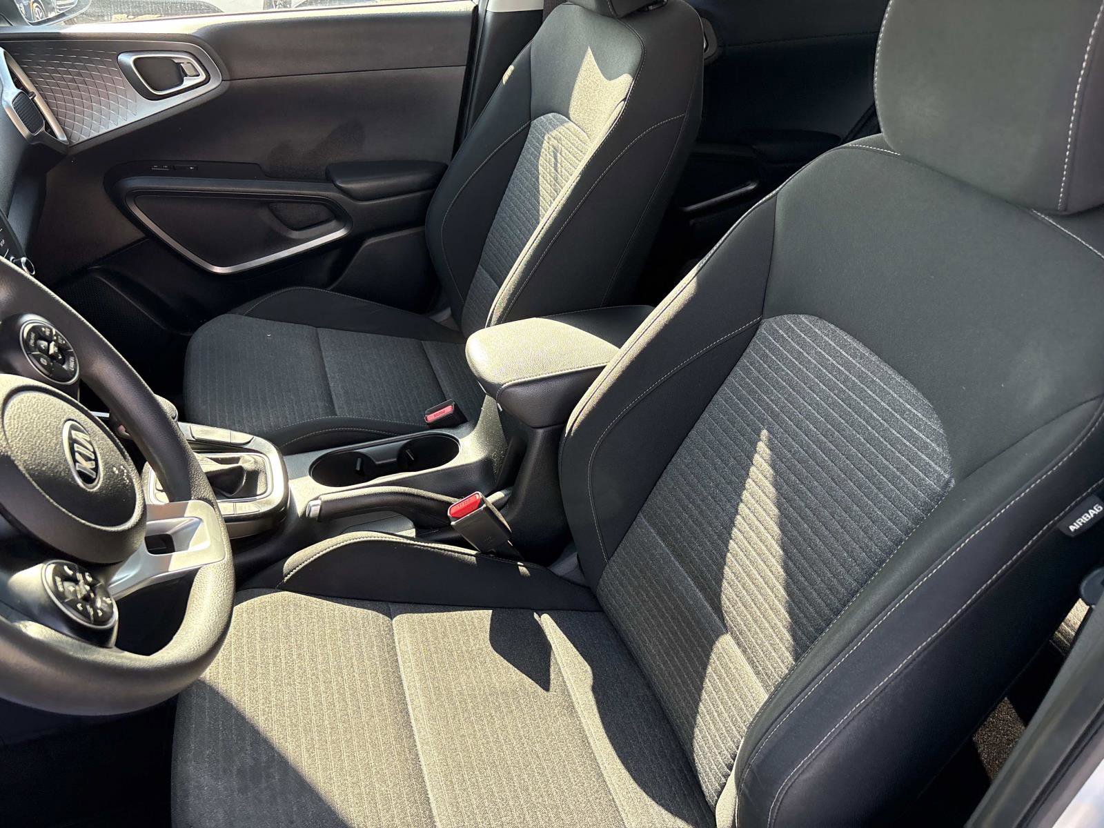 2021 Kia Soul S photo 26