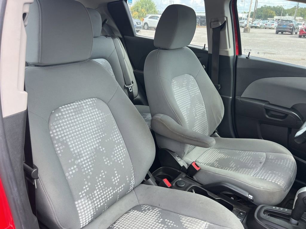 2020 Chevrolet Sonic LT photo 12