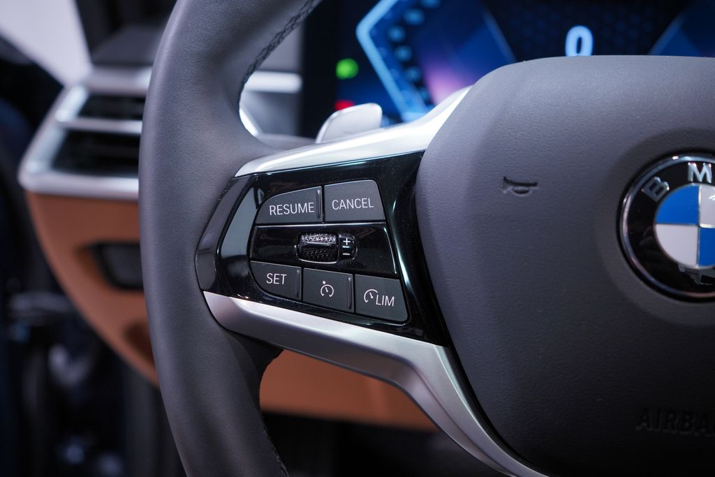 2025 Bmw 330i photo 18