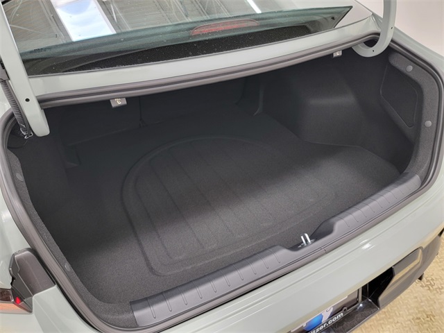 2025 Kia K4 GT-Line photo 16