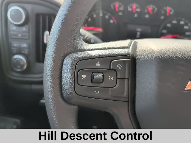 2026 Chevrolet Silverado 2500HD Custom photo 5