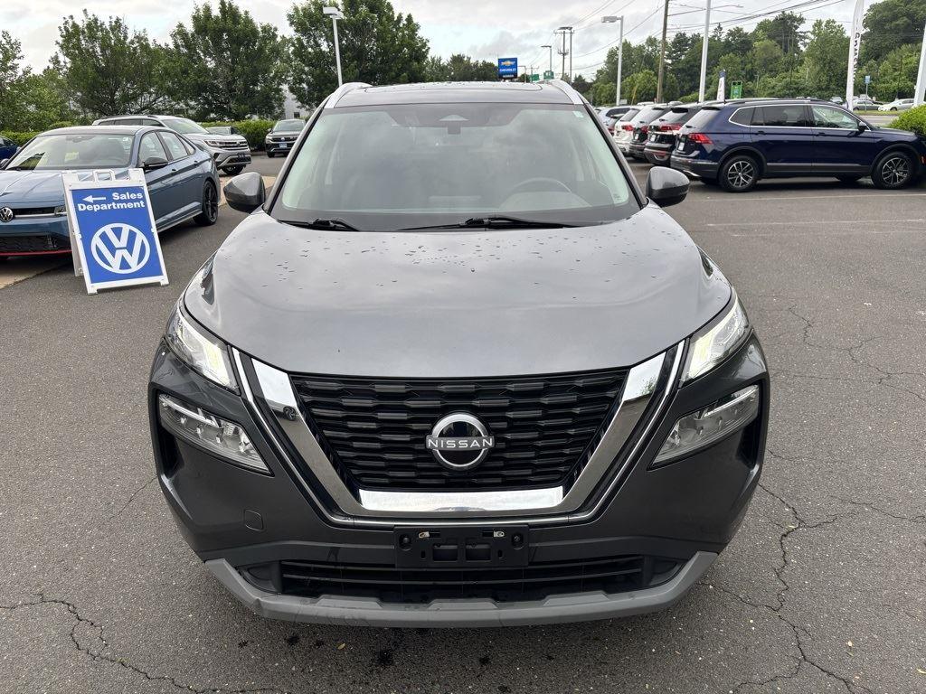 2022 Nissan Rogue SV photo 8