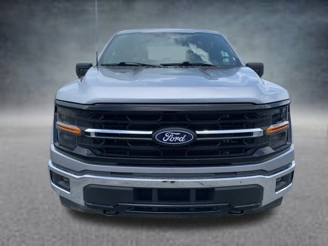 2024 Ford F-150 XLT photo 2