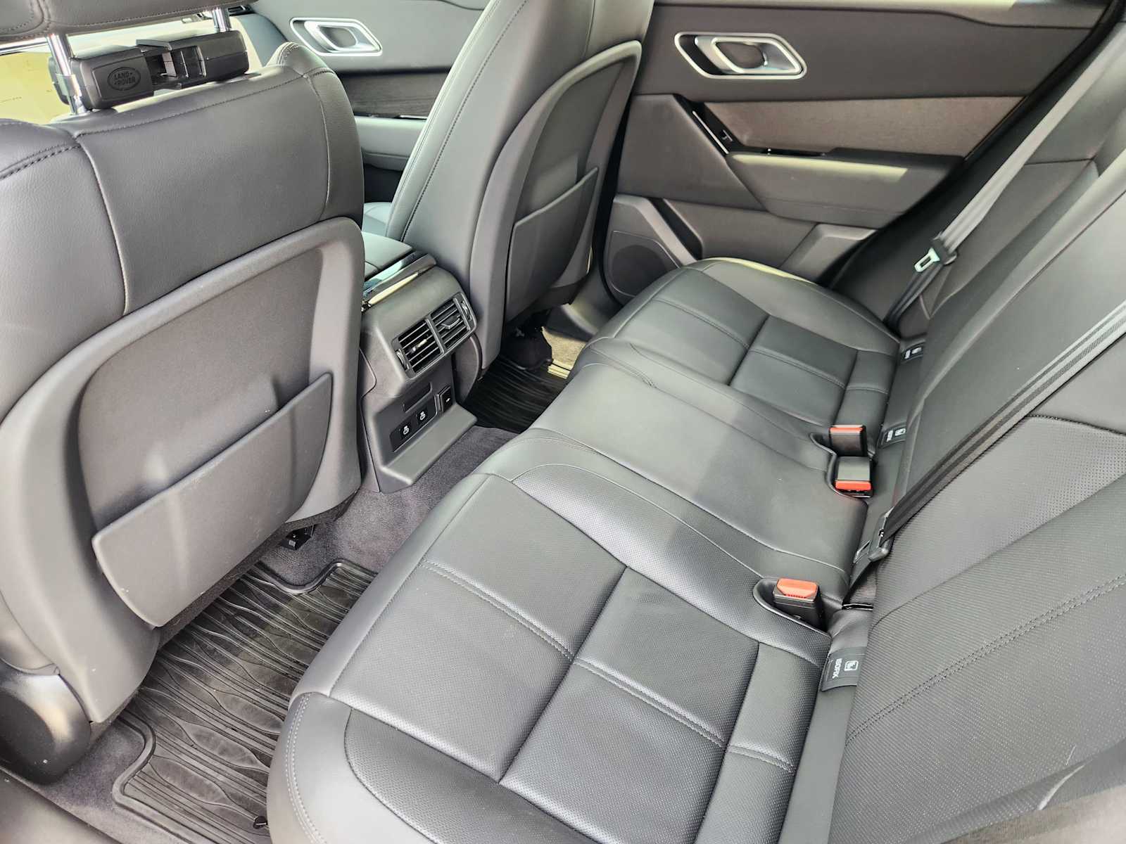 2025 Land Rover Range Rover SE photo 25