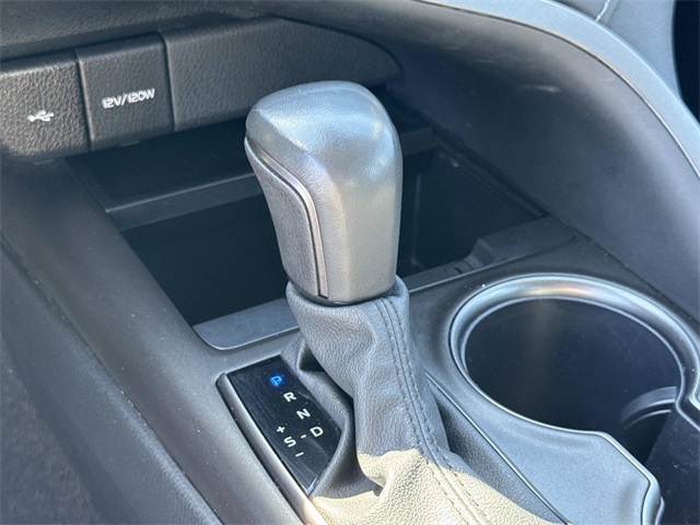2024 Toyota Camry SE photo 21
