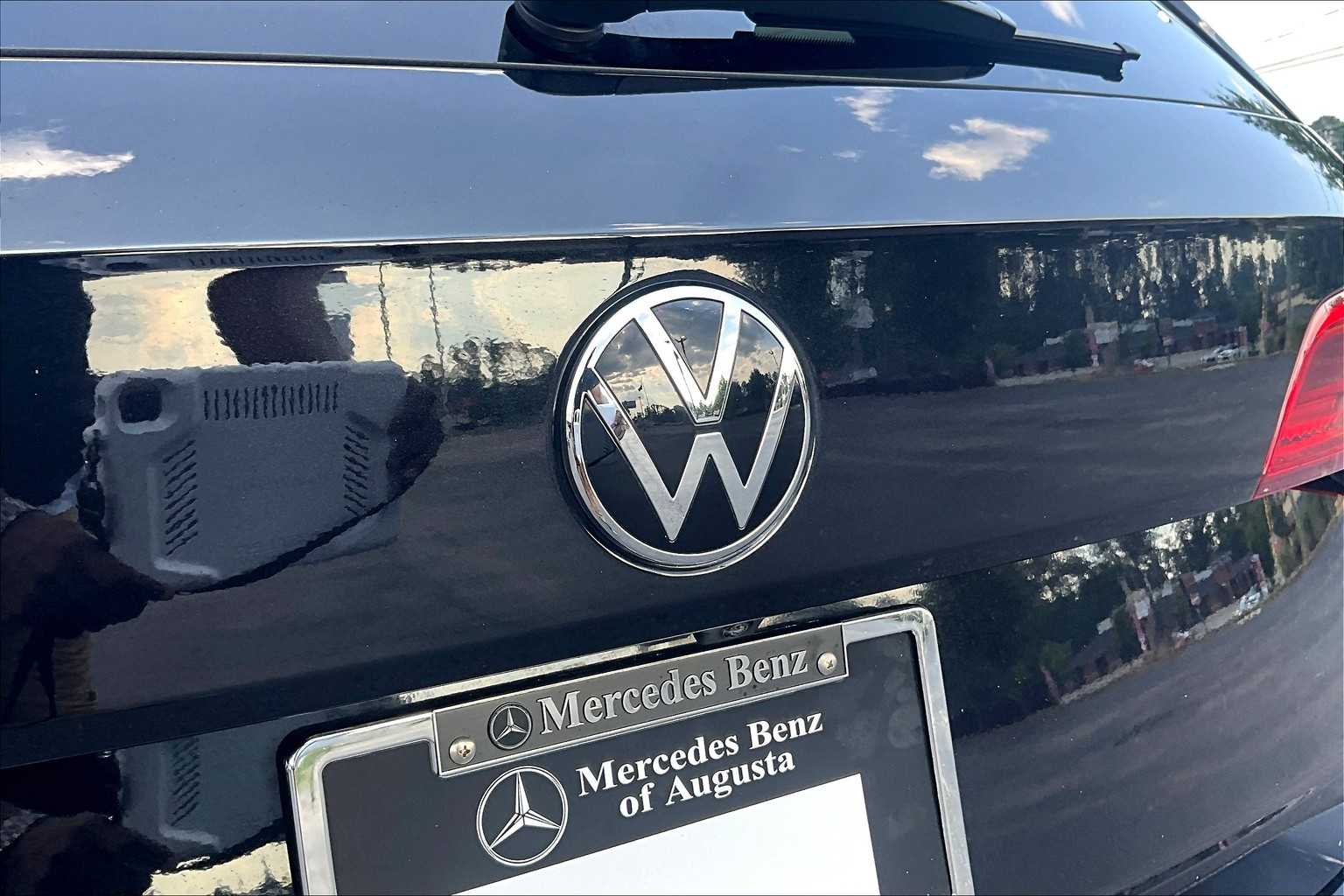 Image of Pre-Owned 2022 Volkswagen Taos SE