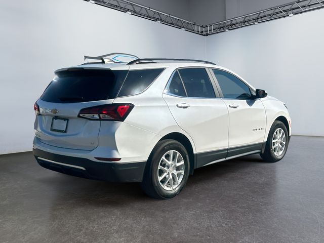 2022 Chevrolet Equinox LT photo 3