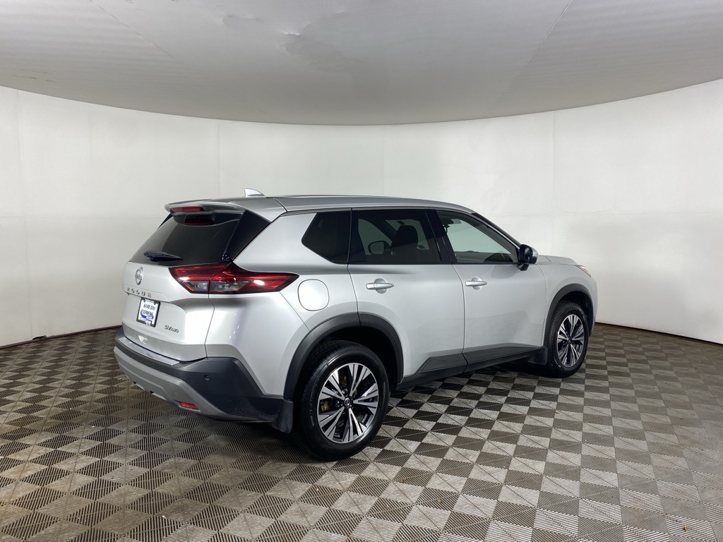 2021 Nissan Rogue SV photo 3
