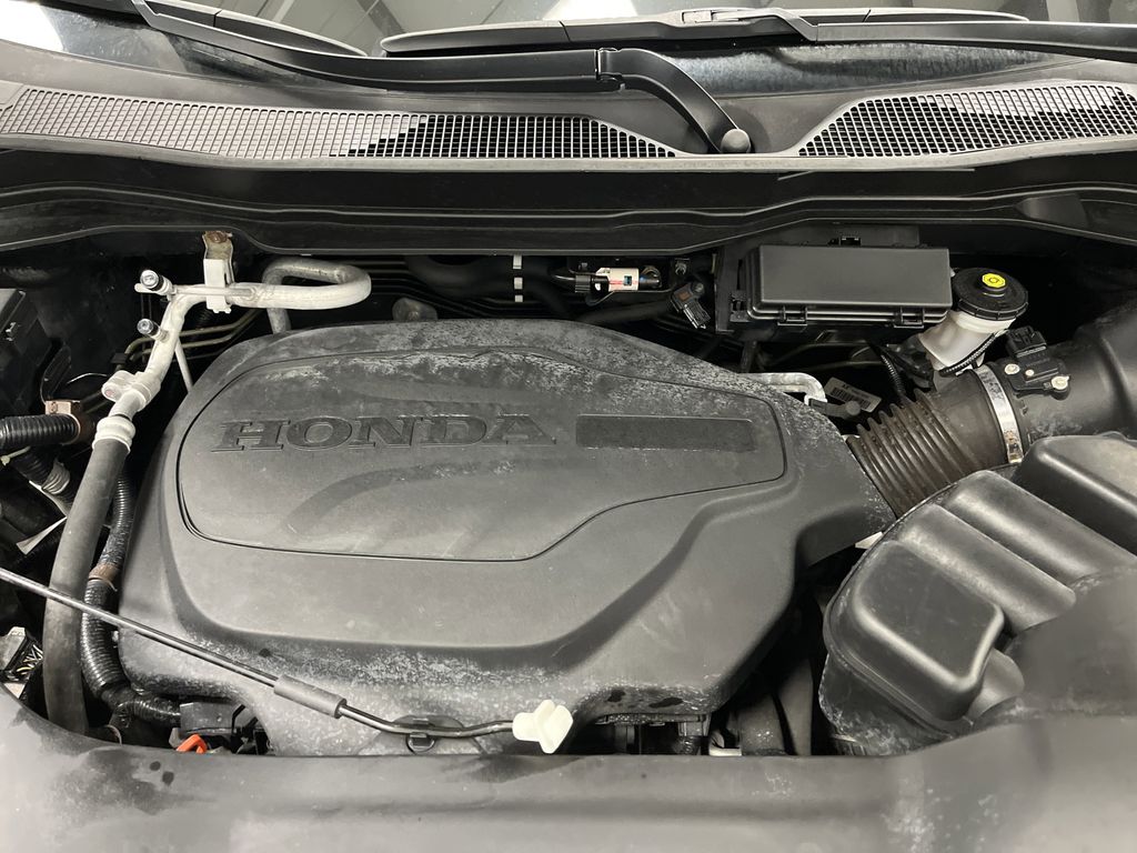 2021 Honda Ridgeline Black Edition photo 36