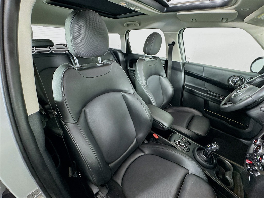 2022 Mini Cooper S ALL4 photo 30
