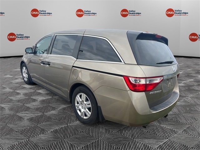 2012 Honda Odyssey LX photo 3