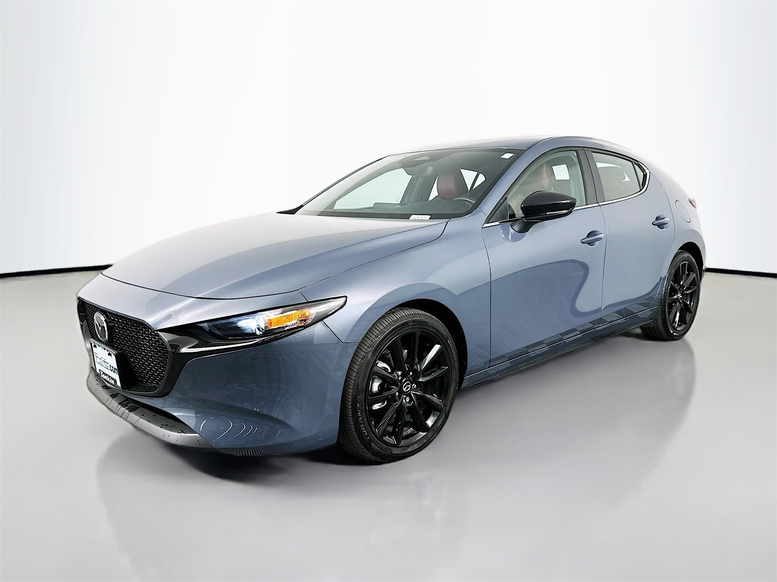 2025 Mazda Mazda3 Hatchback 2.5 s Carbon photo 3