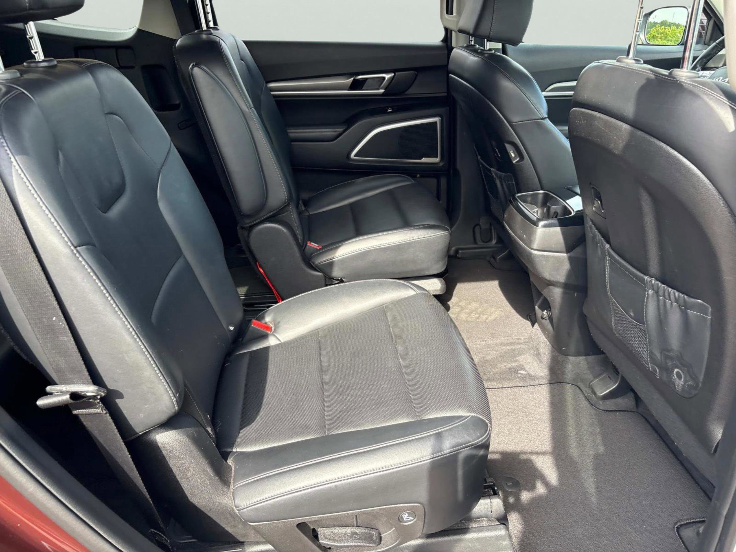 2022 Kia Telluride S photo 18