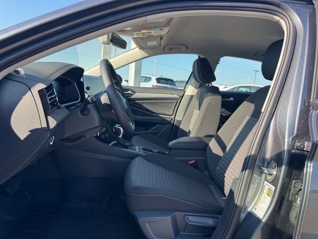 2025 Volkswagen Jetta 1.5T S photo 14