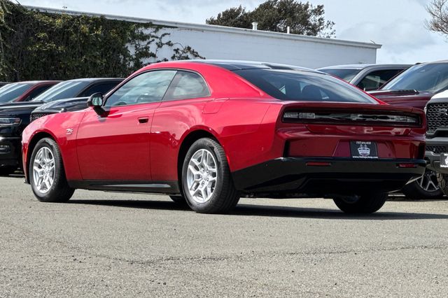 2025 Dodge Charger R/T photo 6