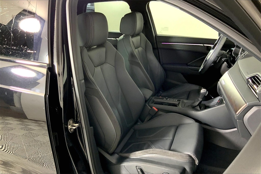 2021 Audi Q3 S line Premium Plus photo 6