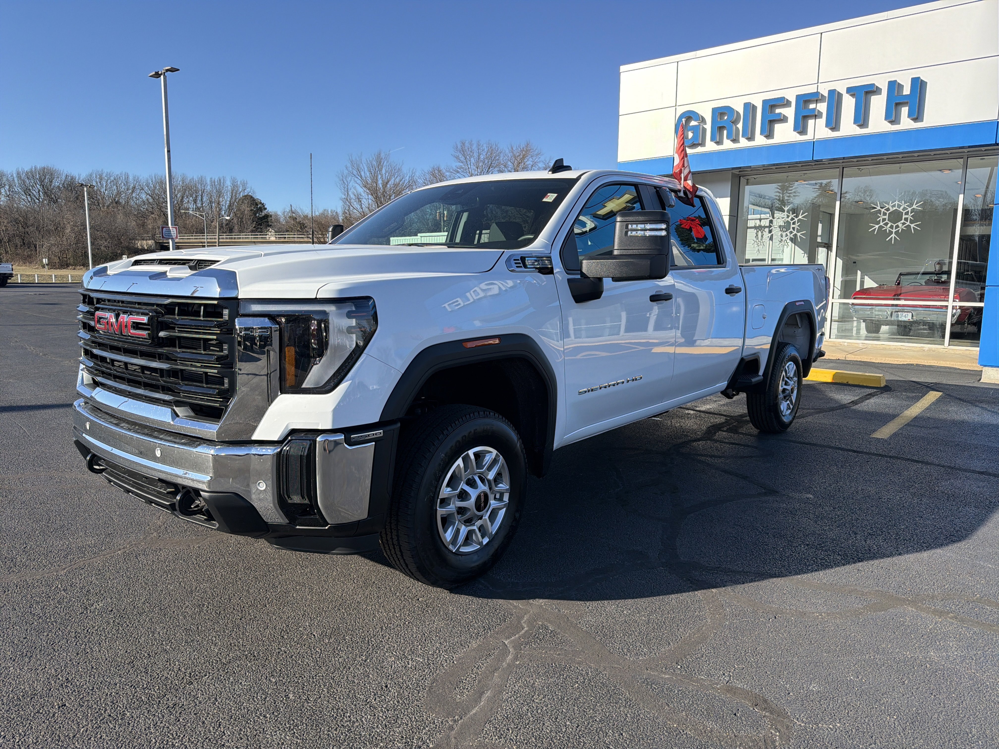 2026 GMC Sierra 2500HD Pro's photo