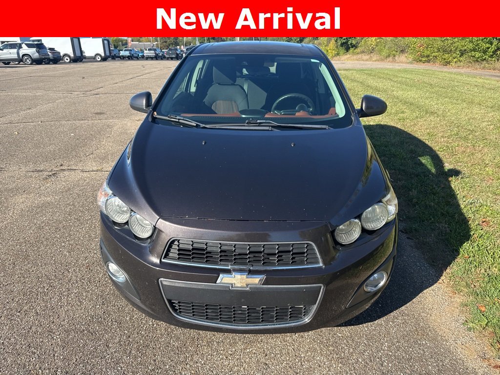 2014 Chevrolet Sonic LT photo 2
