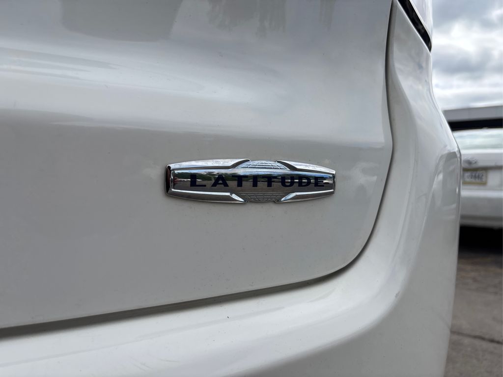 2019 Jeep Compass Latitude photo 14