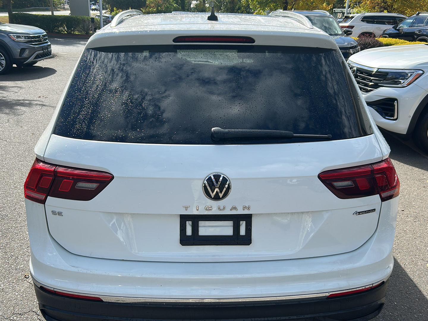 2022 Volkswagen Tiguan SE photo 3