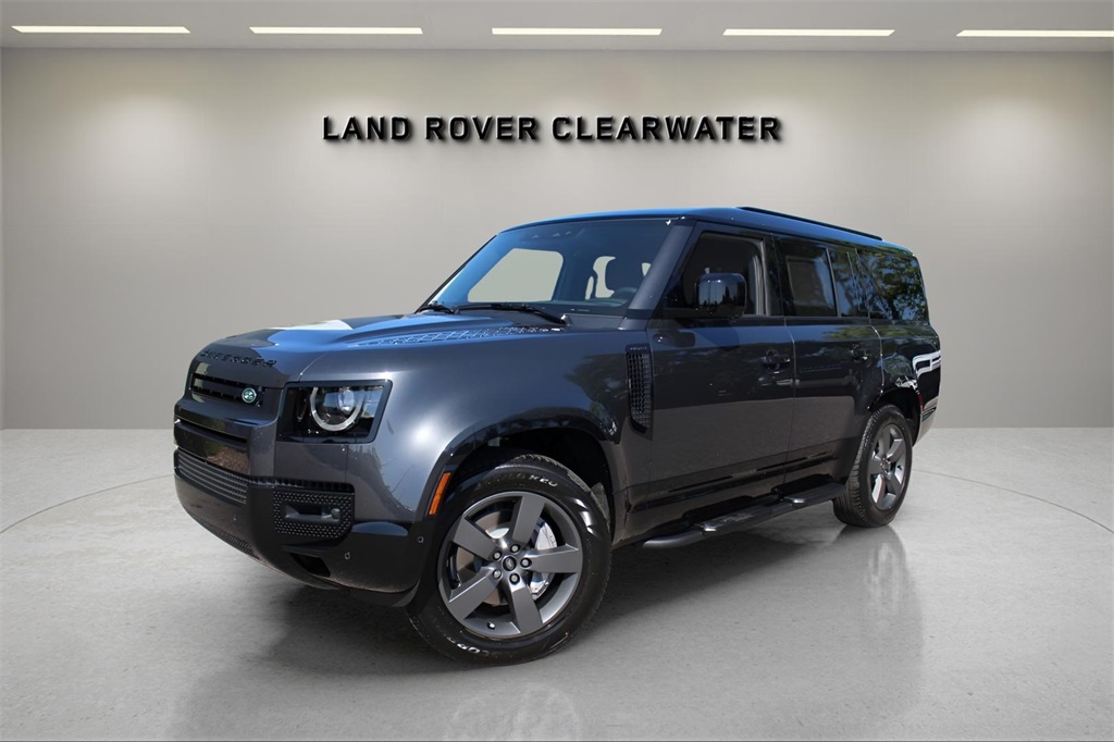 2025 Land Rover Defender X-Dynamic SE's photo