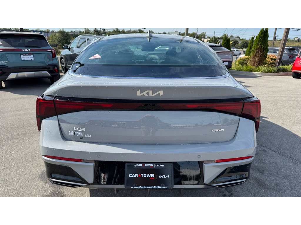 2026 Kia K5 GT-Line photo 5