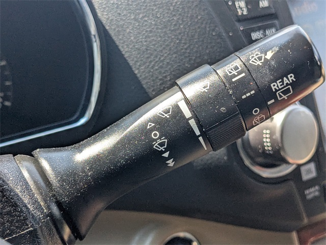 2011 Toyota Highlander Limited photo 22