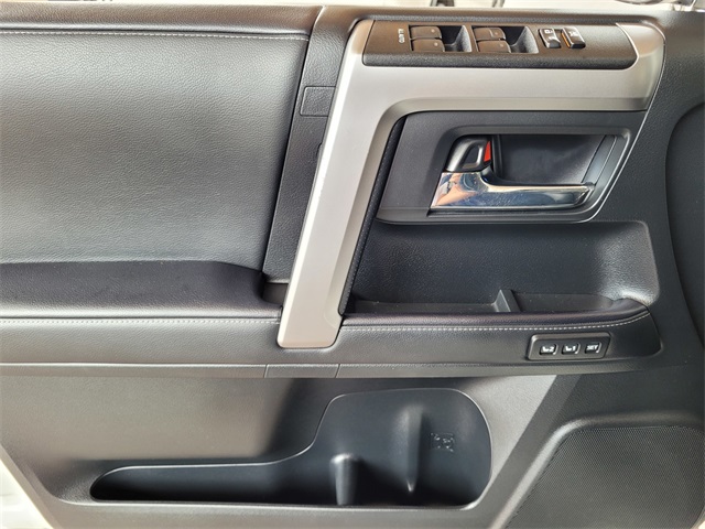 2022 Toyota 4Runner Limited photo 21