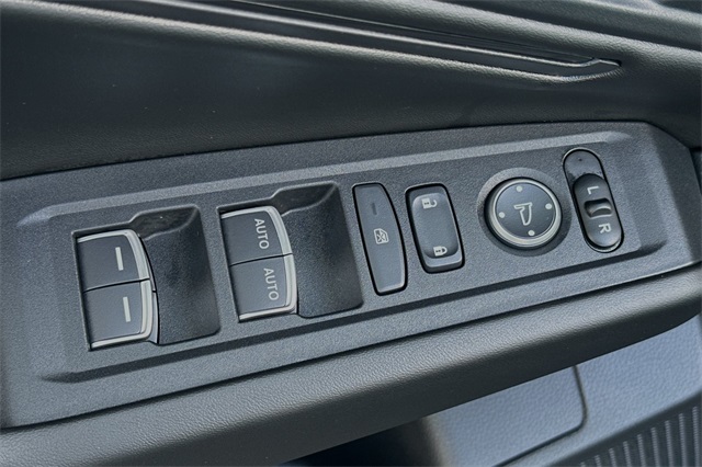 2025 Honda Accord Hybrid EX-L photo 11