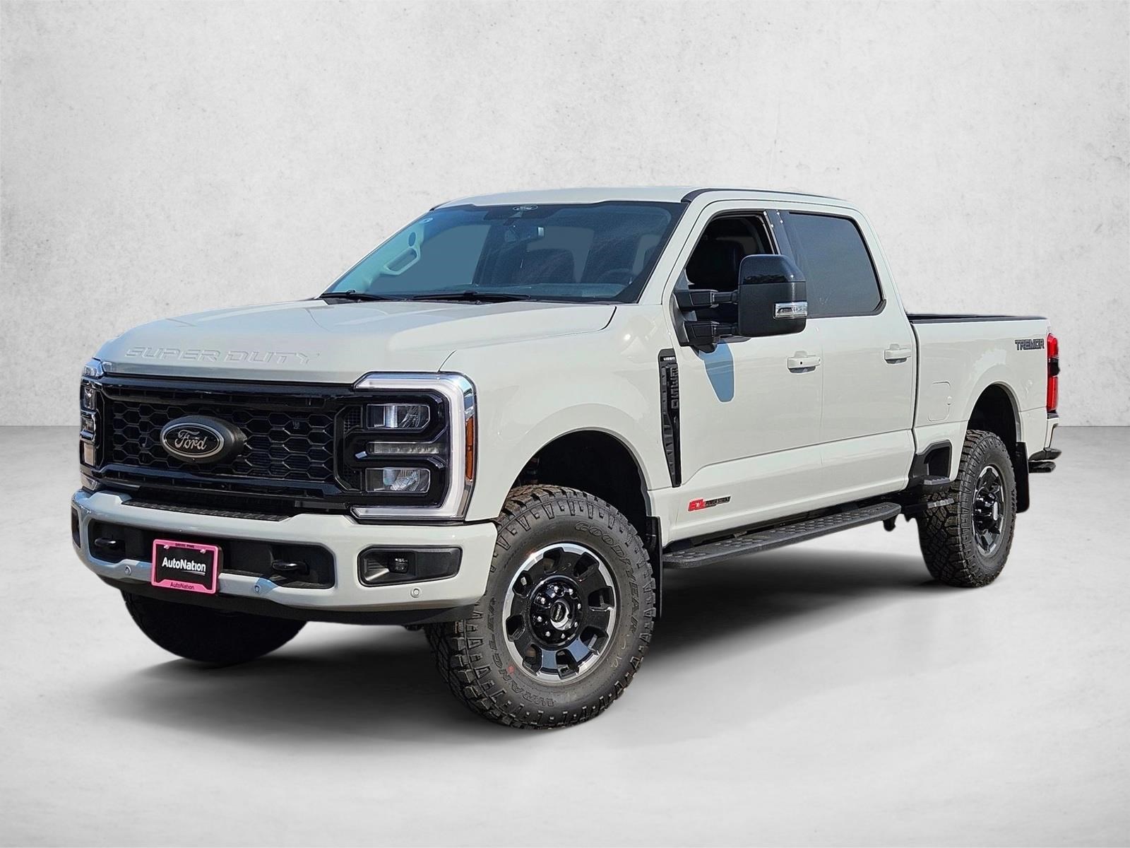 2025 Ford F-350 Super Duty Lariat's photo