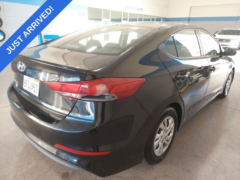 2018 Hyundai Elantra SE photo 3