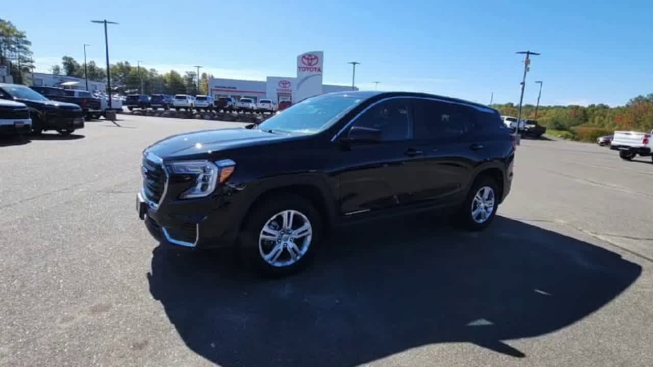 2024 Gmc Terrain SLE photo 4