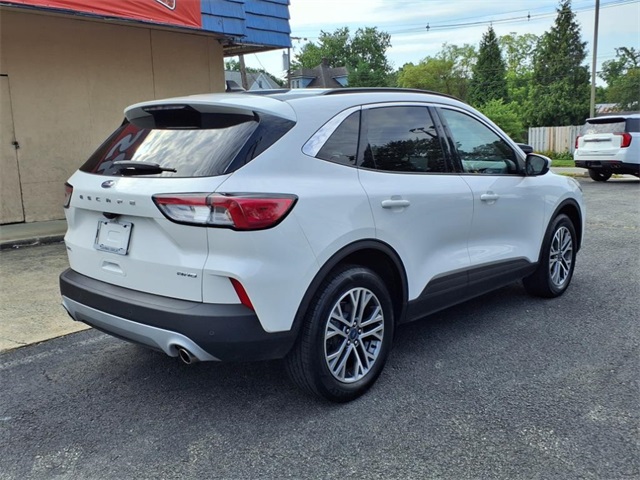 2022 Ford Escape SE photo 3