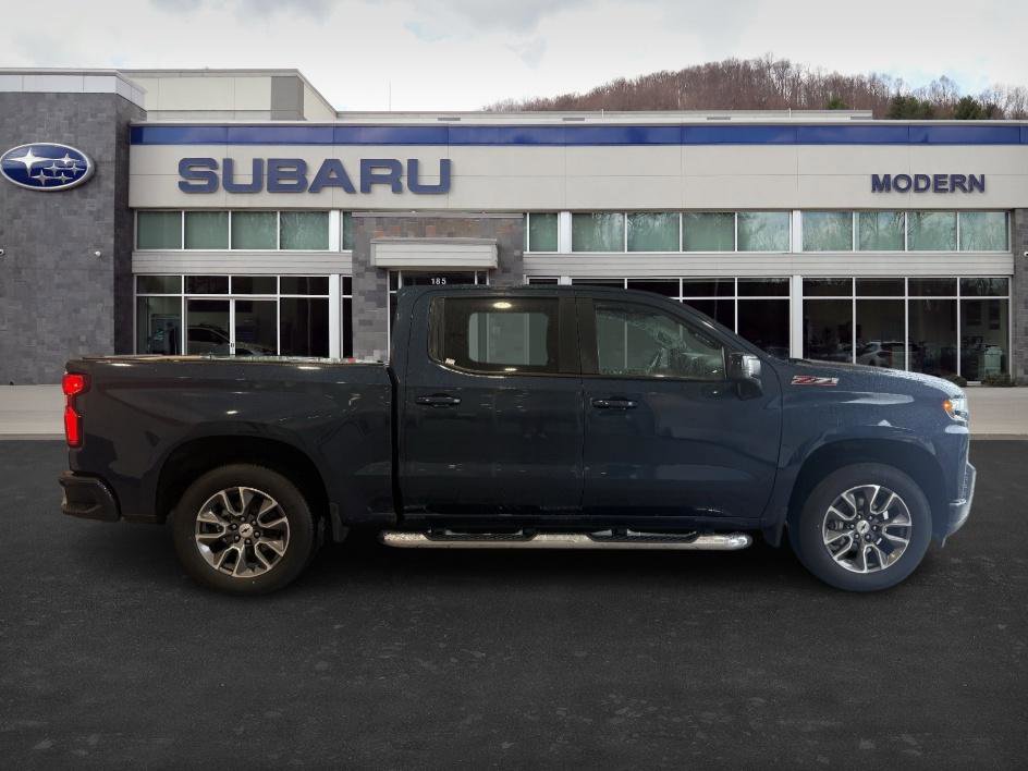 2019 Chevrolet Silverado 1500 RST photo 2