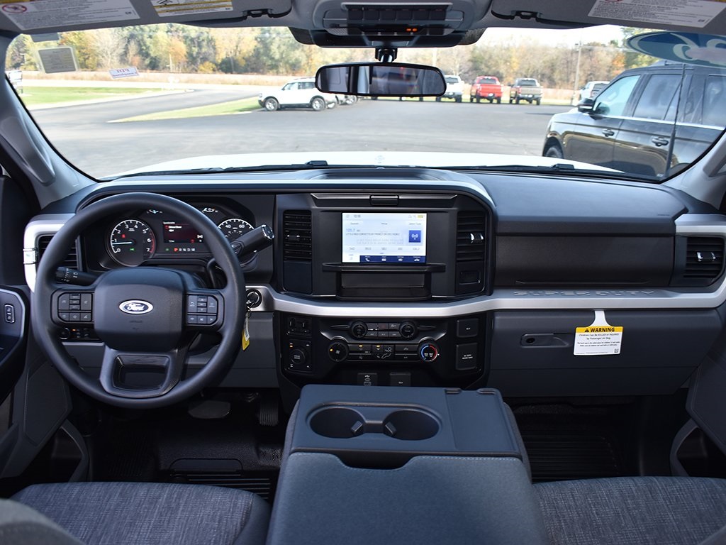 2026 Ford F-250 XLT photo 4