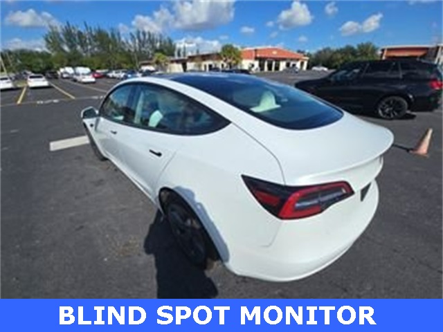 2023 Tesla Model 3 photo 4