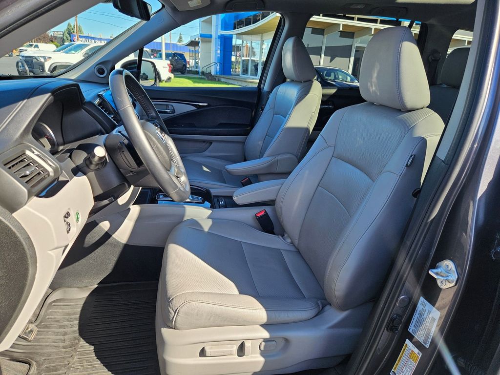 2021 Honda Pilot Elite photo 13