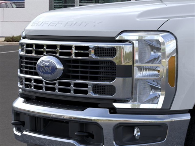 2025 Ford F-350 photo 16