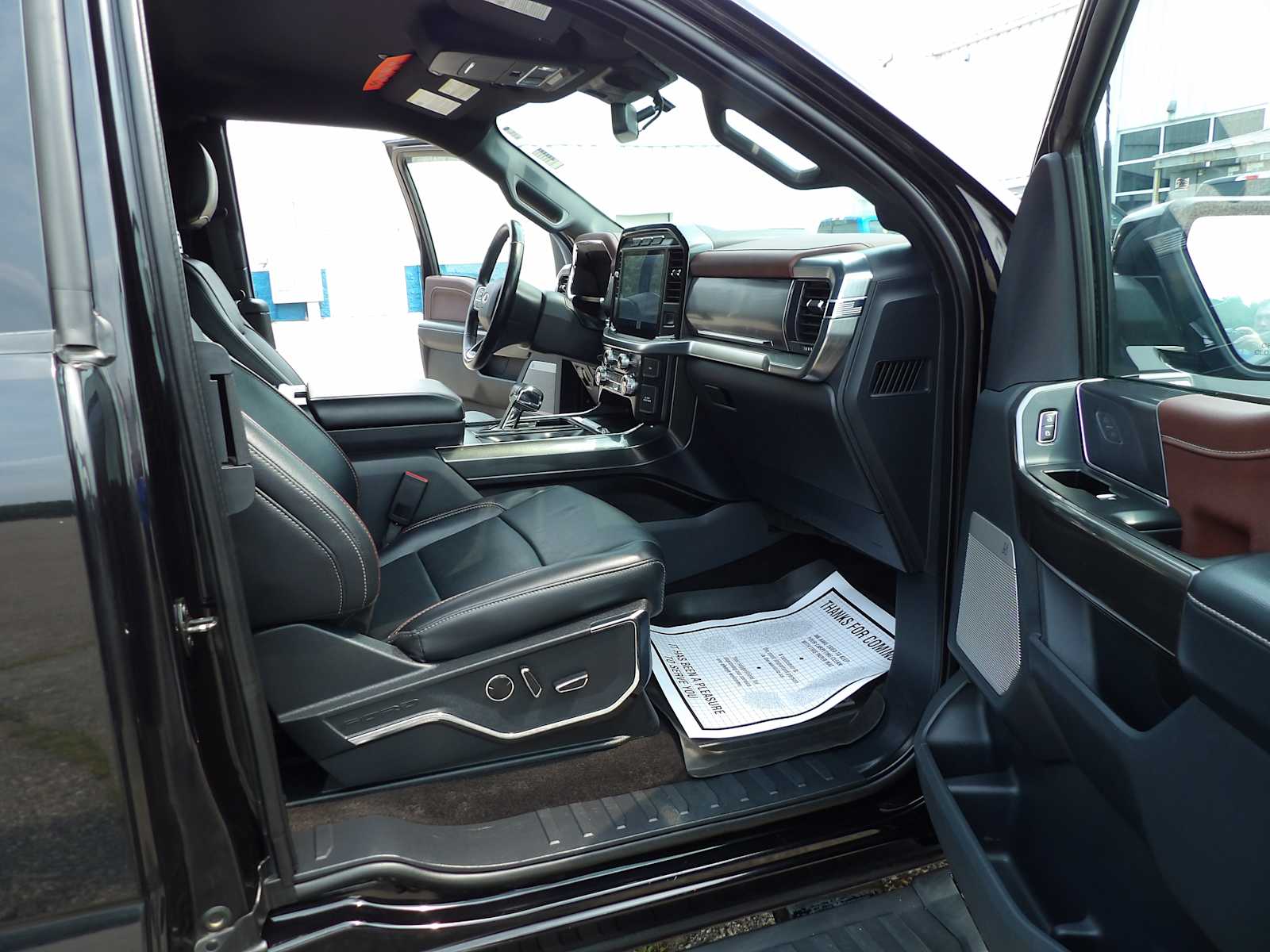 2021 Ford F-150 Lariat photo 14