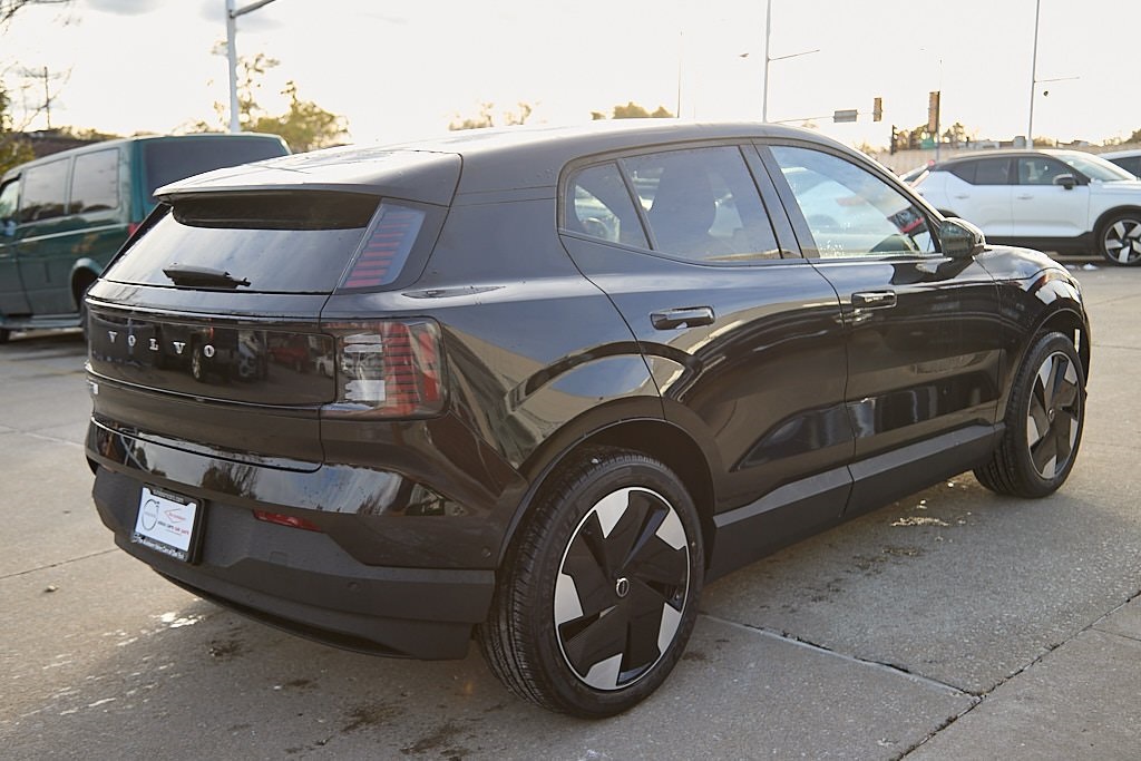 2025 VOLVO EX30 - Image 6