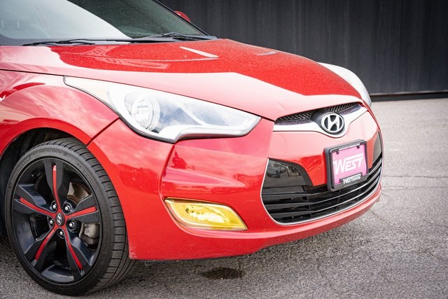 2013 Hyundai Veloster Base photo 4