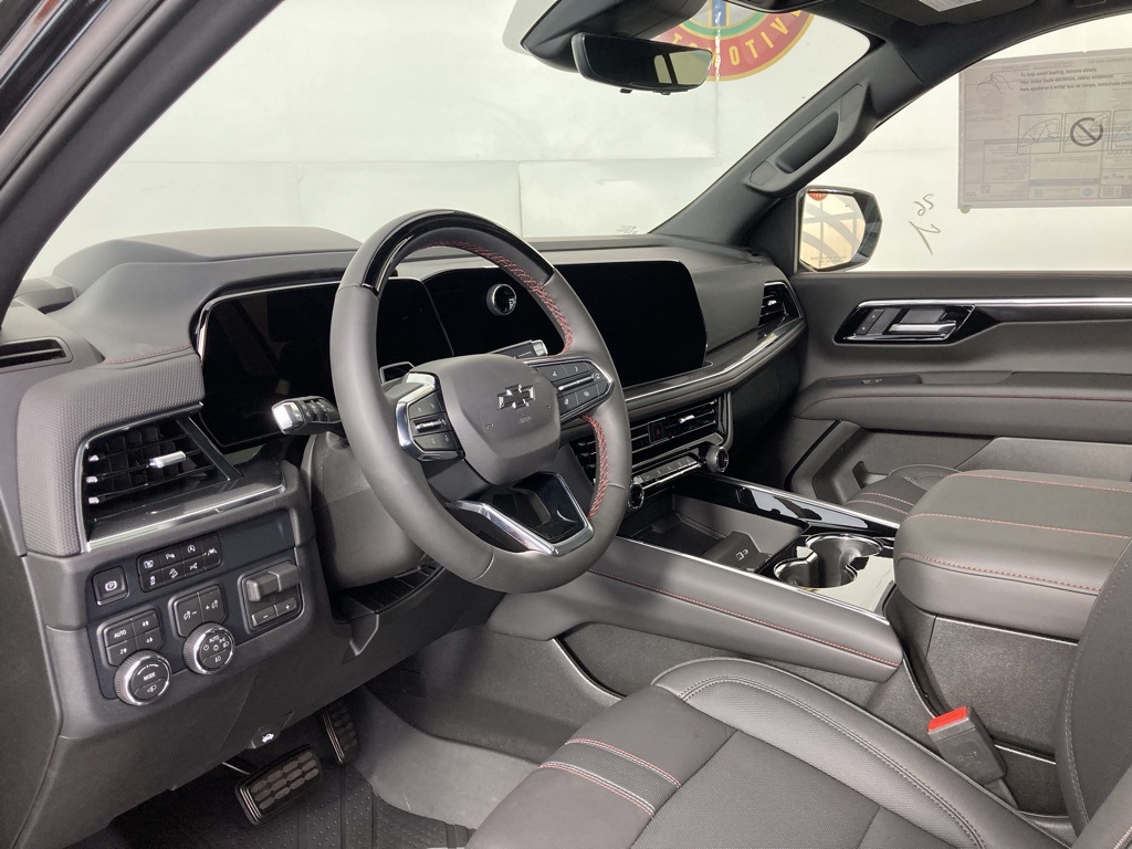 2026 Chevrolet Suburban RST photo 6