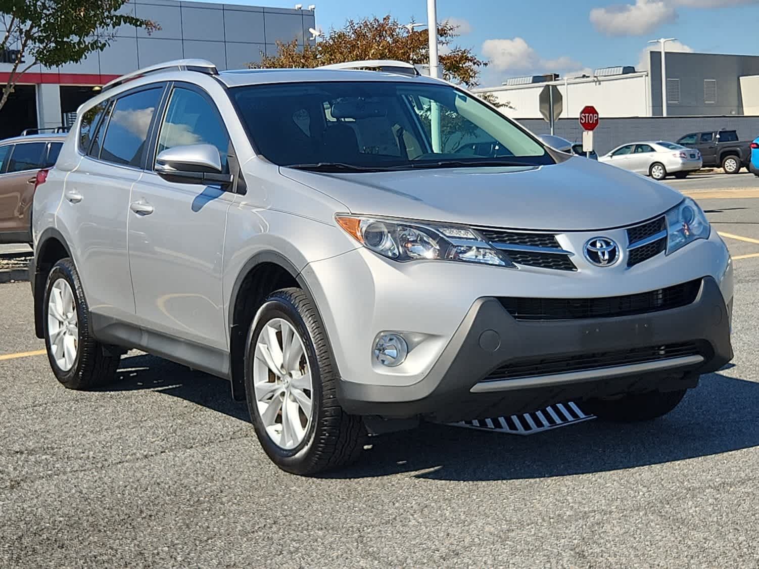 2013 Toyota RAV4 Limited photo 2