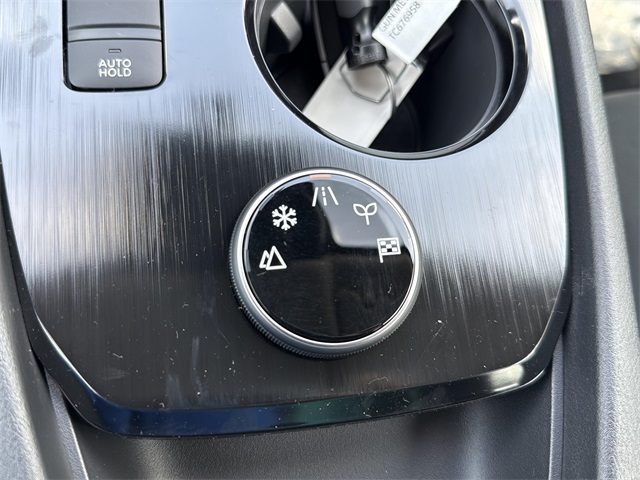 2026 Nissan Rogue S photo 10