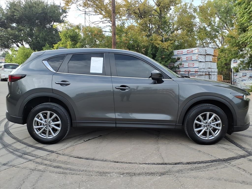 2023 Mazda CX-5 2.5 S Preferred photo 2