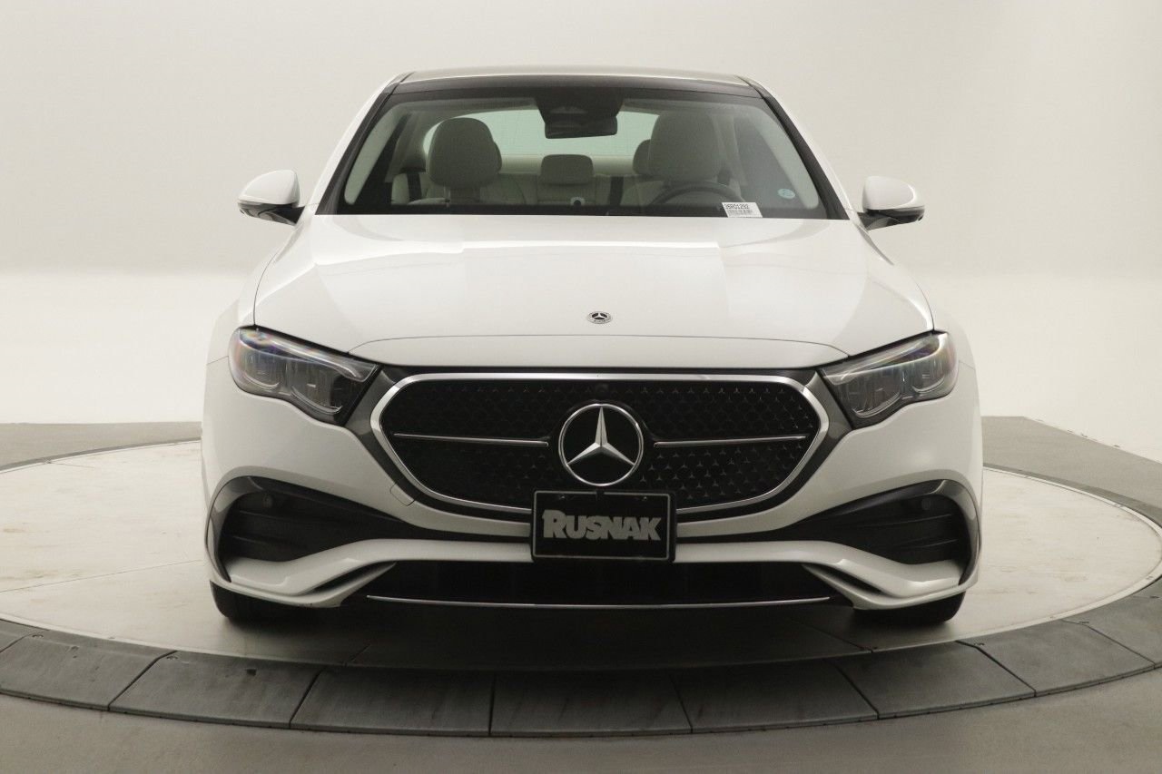 2025 Mercedes Benz E 350 4MATIC photo 2