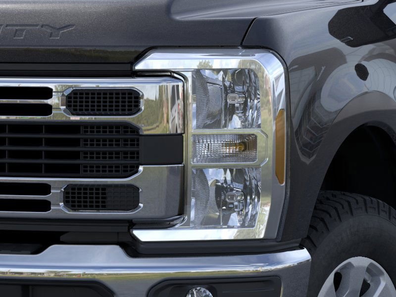 2025 Ford F-250 XLT photo 16