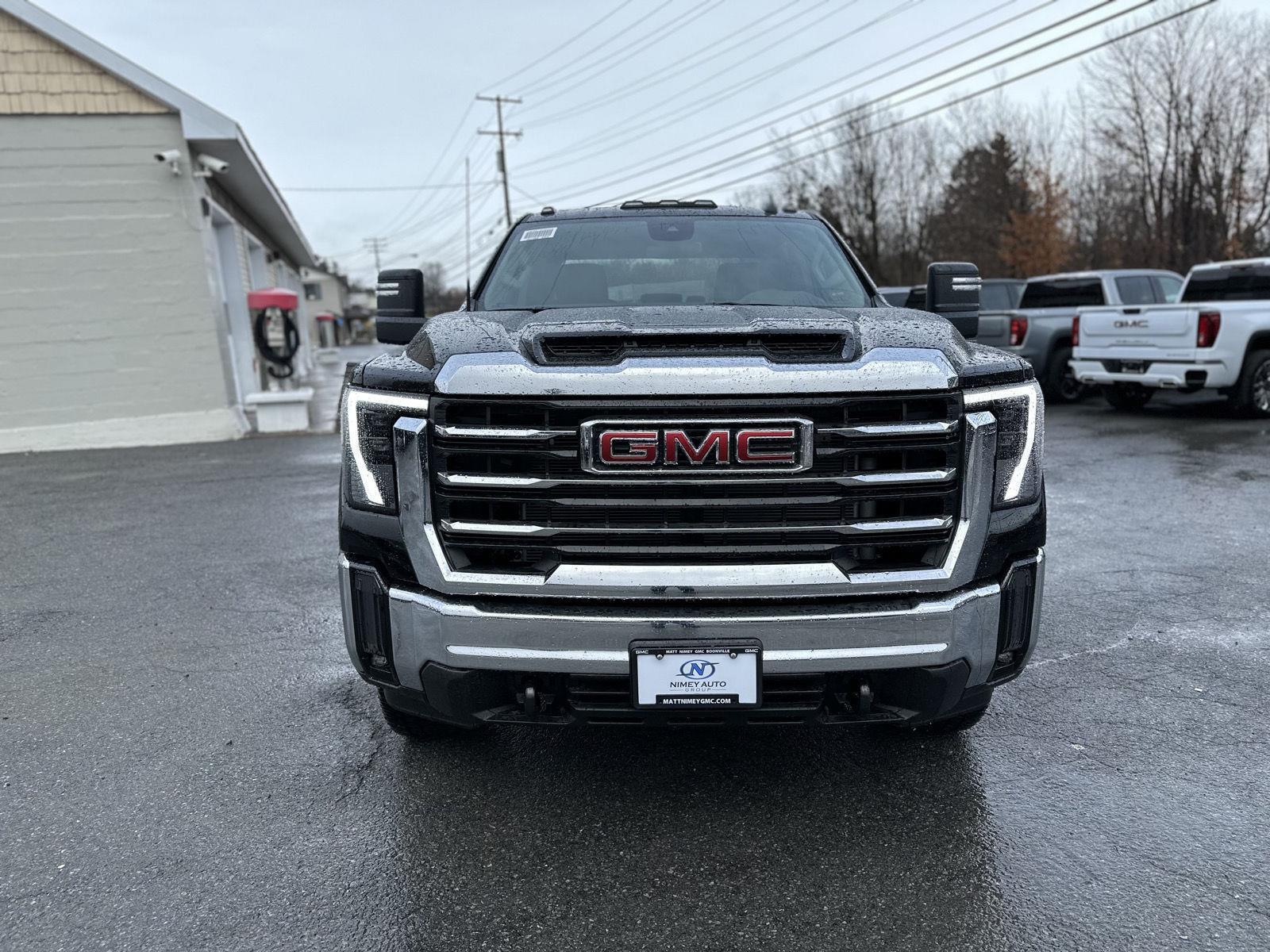 2026 Gmc Sierra 2500 HD SLE photo 2